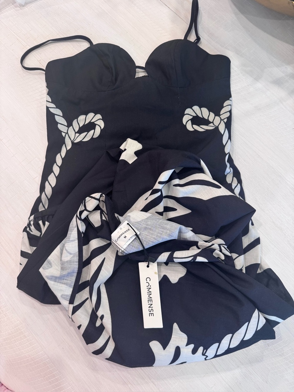Commense Black and White Floral Maxi Dress with Spaghetti Straps - Picture 5 of 6
